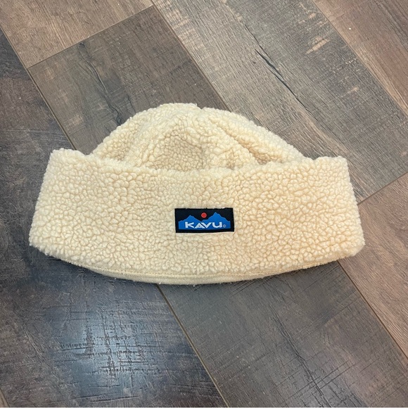 KAVU Mens Fur Ball Beanie Cream Sherpa Fleece - Picture 1 of 5